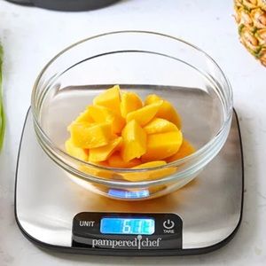 New Pampered Chef Digital Scale
